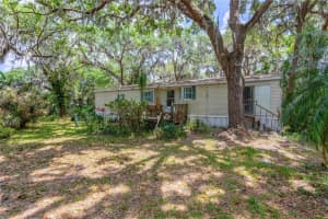 MLS# MFRO6344072, Geneva, Florida 32732