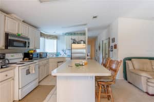 MLS# MFRO6344072, Geneva, Florida 32732