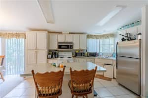 MLS# MFRO6344072, Geneva, Florida 32732