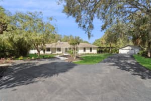 298 Lake Markham Rd, SANFORD