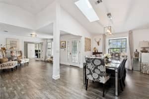 298 LAKE MARKHAM ROAD, SANFORD, FL 32771 - MLS#MFRO6344105