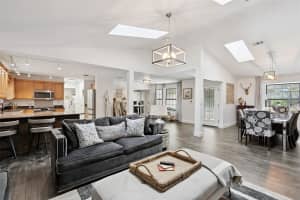 298 LAKE MARKHAM ROAD, SANFORD, FL 32771 - MLS#MFRO6344105