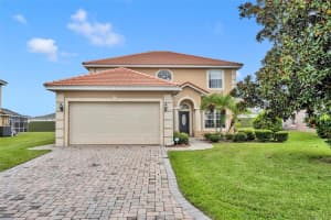 412 Vista Dr, DAVENPORT