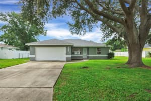 2925 Delrose Dr N, LAKELAND