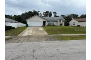 555 Cavalier Ave, DELTONA