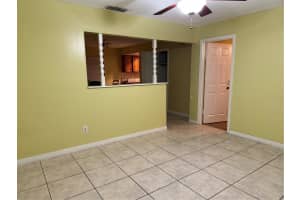 8213 VILLAGE GREEN ROAD, ORLANDO, FL 32818 - MLS#MFRO6344488