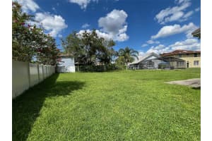 208 OLD MILL CIRCLE, KISSIMMEE, FL 34746 Sold 10/30/25