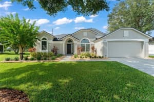 917 Via Bianca Dr, DAVENPORT