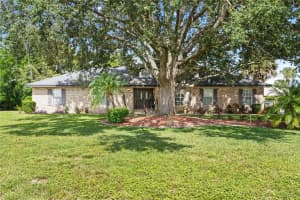 600 Bernasek Dr, DEBARY