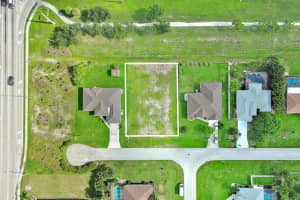 1412 PINE AVENUE, LEHIGH ACRES, FL 33972 - MLS#MFRO6344855