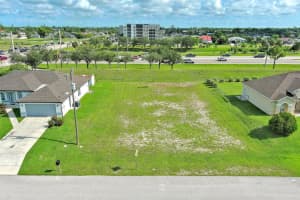 1412 PINE AVENUE, LEHIGH ACRES, FL 33972 - MLS#MFRO6344855