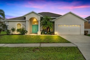 8821 Kensington Ct, KISSIMMEE
