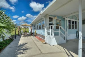 305 ARNOLD PALMER DRIVE, DAVENPORT, FL 33837 - MLS#MFRO6345107