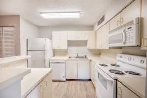 360 LAKE ONTARIO COURT, ALTAMONTE SPRINGS, FL 32701 - MLS#MFRO6345131