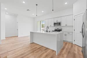 8690 SE 161 STREET, SUMMERFIELD, FL 34491 - MLS#MFRO6345261