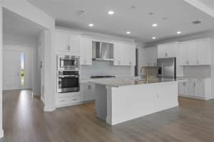 18119 CRESSWIND TERRACE, LAKEWOOD RANCH, FL 34211 - MLS#MFRO6345527