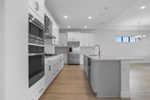 18119 CRESSWIND TERRACE, LAKEWOOD RANCH, FL 34211 - MLS#MFRO6345527