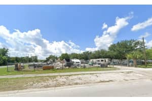 201 SPRINGVIEW COMMERCE DRIVE, DEBARY, FL 32713 Sold 11/10/25