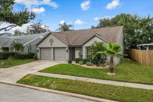 897 CHARING CROSS CIRCLE, LAKE MARY, FL 32746 - MLS#MFRO6345581