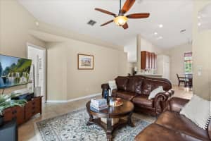 805 LEWIS PLACE, LONGWOOD, FL 32750 - MLS#MFRO6345586