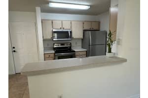 5479 VINELAND ROAD, ORLANDO, FL 32811 - MLS#MFRO6345674