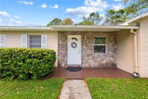2854 NEWCOMB COURT, ORLANDO, FL 32826 - MLS#MFRO6345751