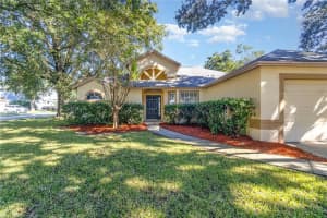 250 MISTY MEADOW DR, OCOEE, FL 34761 - MLS#MFRO6345772