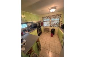 11740 HICKORY LANE, TAVARES, FL 32778 - MLS#MFRO6345849