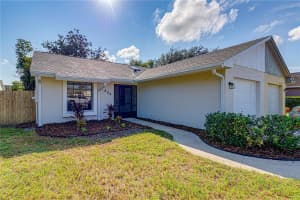 2453 LONG MEADOW WAY, ORLANDO, FL 32817 - MLS#MFRO6345947