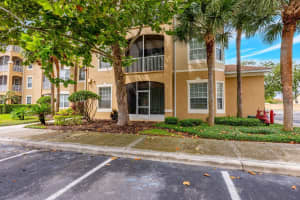 2785 Almaton Loop #103, KISSIMMEE