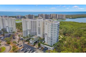 325 Dunes Blvd #1007, NAPLES
