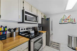 3115 ATLANTIC AVENUE, DAYTONA BEACH SHORES, FL 32118 - MLS#MFRO6345985