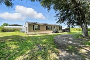 8218 PINE ISLAND ROAD, CLERMONT, FL 34711 - MLS#MFRO6346041
