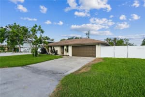 2204 78TH STREET, BRADENTON, FL 34209 - MLS#MFRO6346159