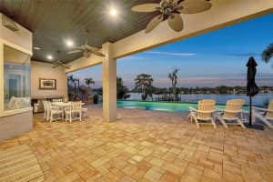656 LONG LAKE DRIVE, OVIEDO, FL 32765 - MLS#MFRO6346298