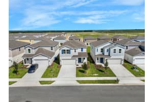 2221 Crown Rock Dr Haines City, FL 33844 - Off Market