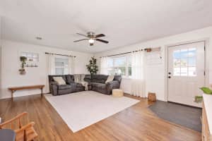 604 LANTERN LANE, ORANGE CITY, FL 32763 - MLS#MFRO6346385