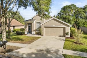 2671 LAKE JACKSON CIRCLE, APOPKA, FL 32703 Sold 11/12/25
