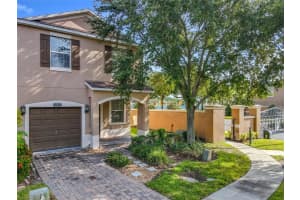 10811 SAVANNAH LANDING CIR, ORLANDO, FL 32832 - MLS#MFRO6346513