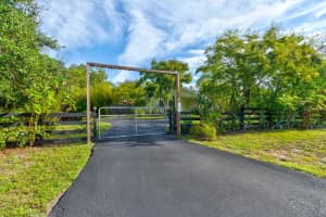 10 GRACIE ROAD, DEBARY, FL 32713 - MLS#MFRO6346567