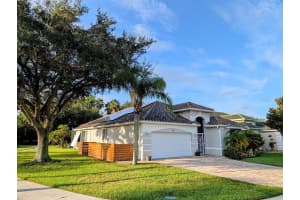 921 WIMBLEDON DRIVE, MELBOURNE, FL 32940 - MLS#MFRO6346584