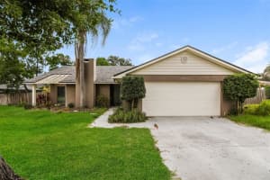 7014 WILLOW RUN LOOP, LAKELAND, FL 33813 - MLS#MFRO6346816