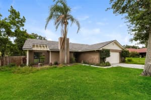 7014 WILLOW RUN LOOP, LAKELAND, FL 33813 - MLS#MFRO6346816