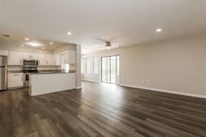 7014 WILLOW RUN LOOP, LAKELAND, FL 33813 - MLS#MFRO6346816