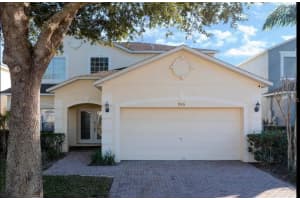 245 HIGHGATE PARK BOULEVARD, DAVENPORT, FL 33897 - MLS#MFRO6346828