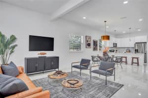 600 N Lakewood Ave, Ocoee, FL 34761, Sold 09/23/25