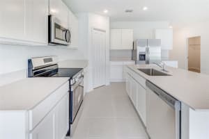 4838 WALTHAM FOREST DR, DAVENPORT, FL 33837 - MLS#MFRO6346877