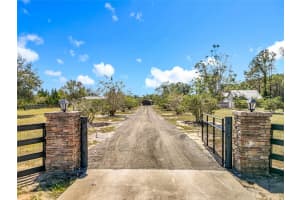 527 Sunnyside Dr, LEESBURG