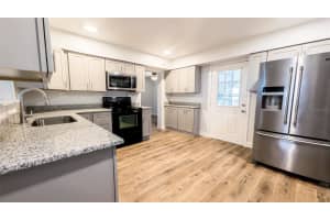 1095 GOLDEN ISLE DRIVE, MOUNT DORA, FL 32757 - MLS#MFRO6347217