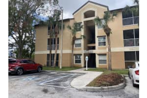 7618 Pissarro Dr #301, ORLANDO